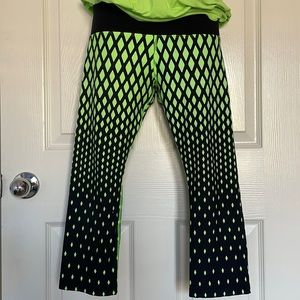 LORNA JANE 7/8 Leggings l Size: Small l Neon Lemon Sorbet